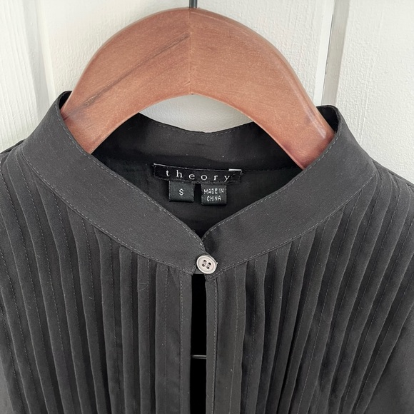 Theory Bianca High Neck Key Hole Pleated Semi Sheer Black Goth Girl Women Small - Picture 7 of 10